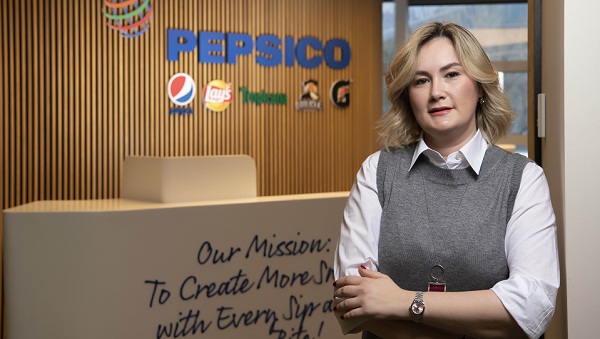 İpek Süzmetaş