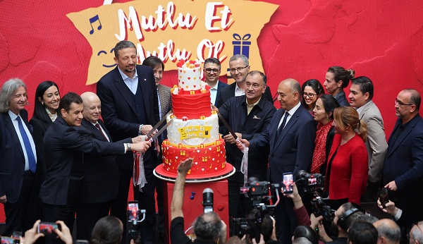 Yııldız Holding mutlu ol günü