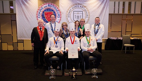 Genç aşçı yarışmasının kazananalr